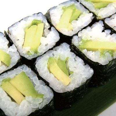 Avocado hosomaki (6 pieces)