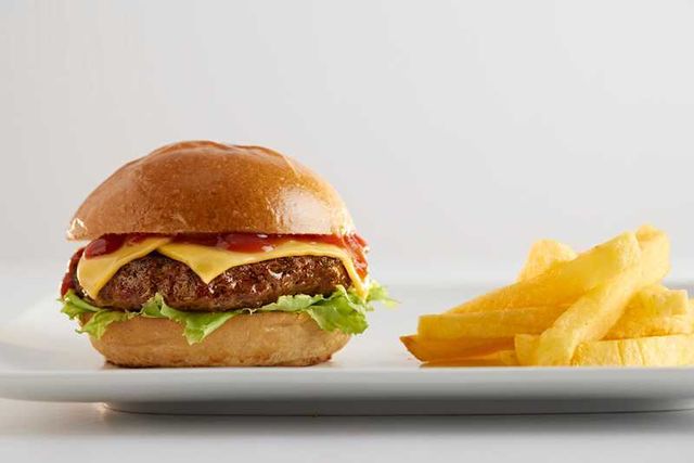 OB - Classic cheese burger - كلاسيك تشيزبرجر