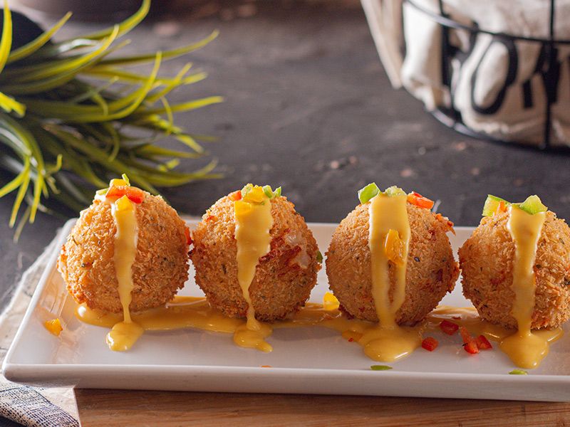 Beef Bacon Mac N Cheese Balls