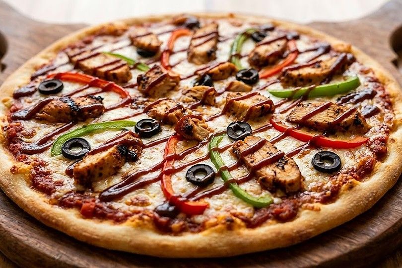 BBQ Chicken Pizza Large