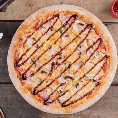 Large BBQ Chicken Pizza