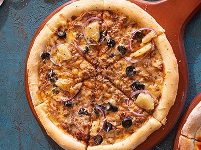 Tuna BBQ Pizza