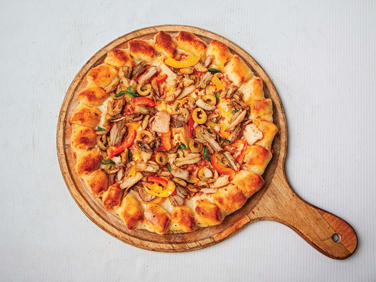 Chicken shawerma pizza