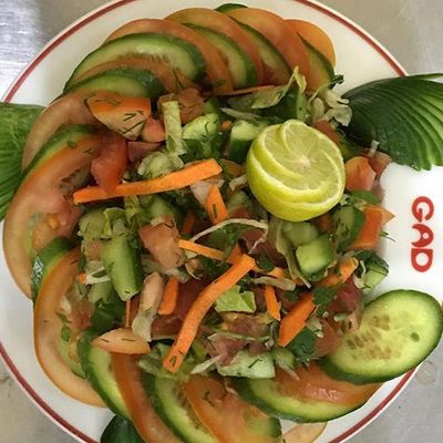 Baladi salad