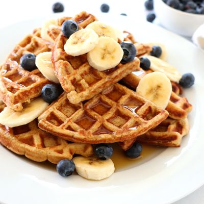 Nutella Chocolate With Blueberry Sauce Waffle