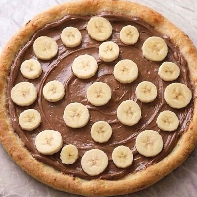 Banana & Nutella Pizza Medium