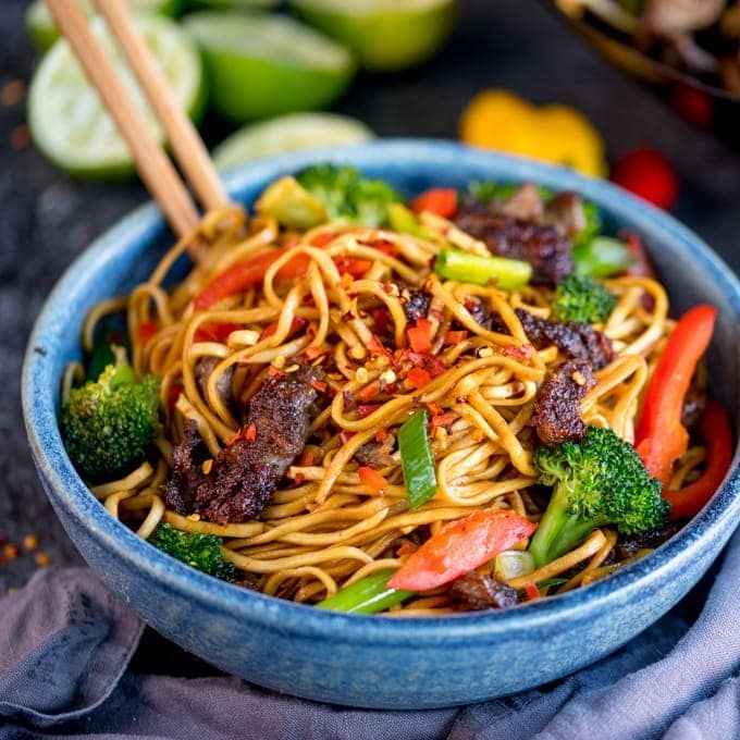 Beef Sweet And Sour Noodles With Vegetables