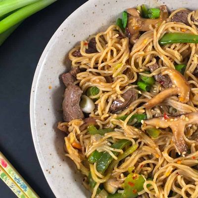 Beef Yaki Soba Fettuccine Noodles