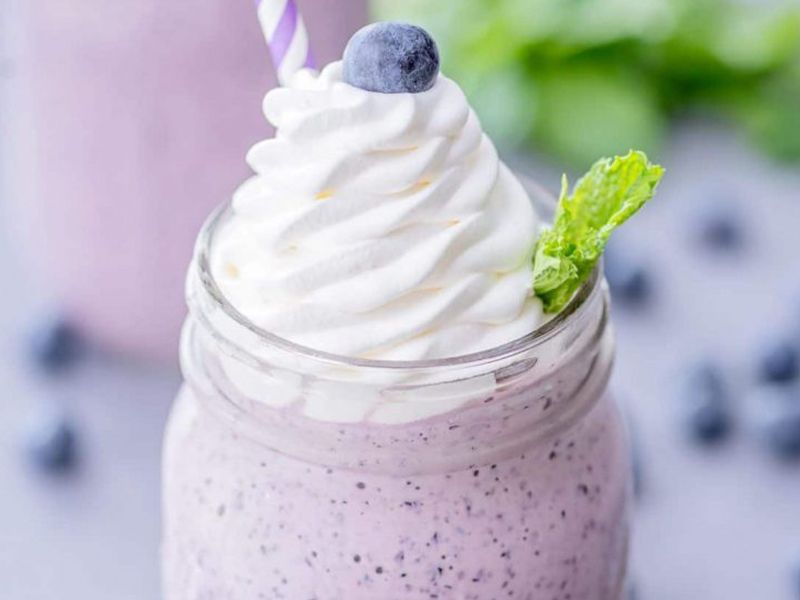 Blueberry Milkshake