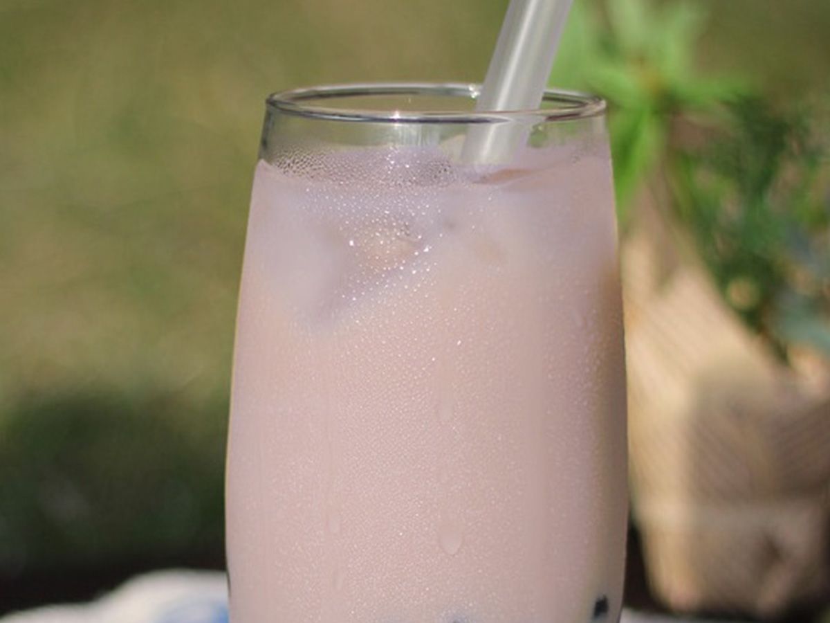 Boba milkshake