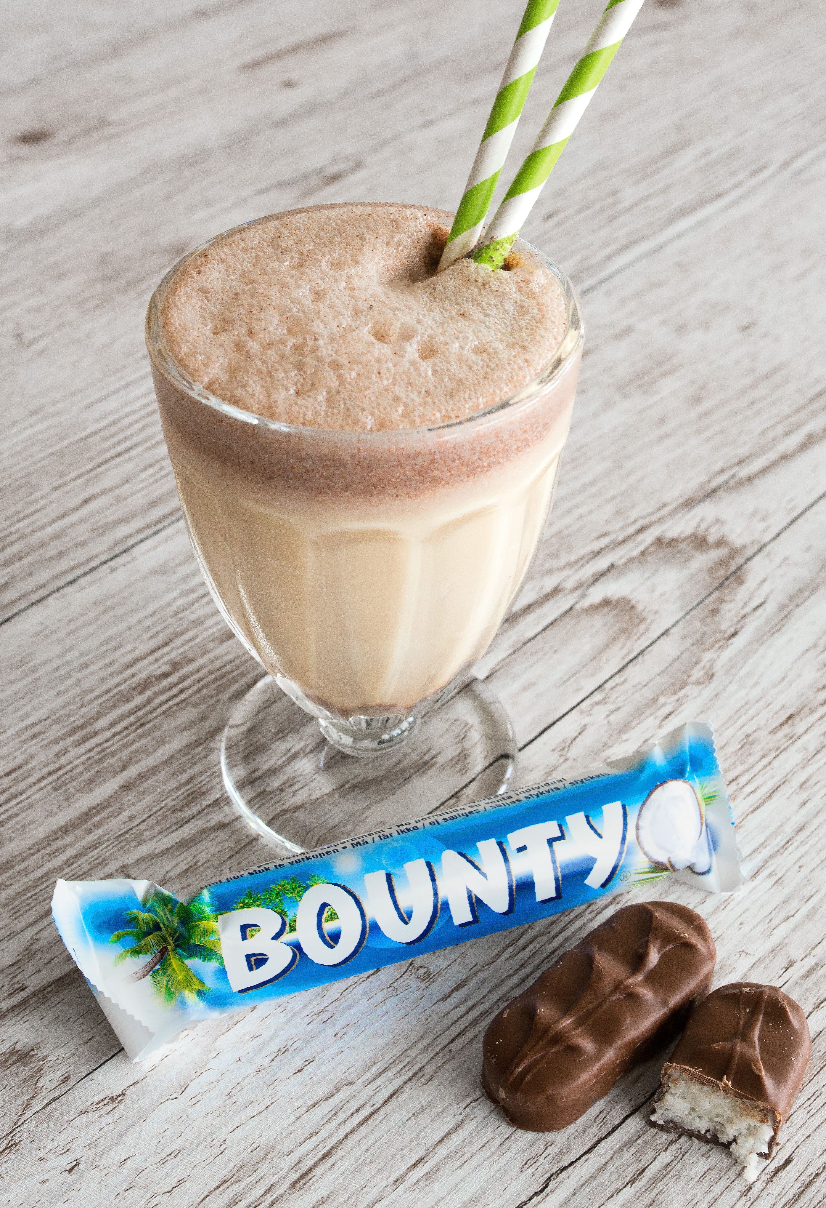 Bounty Chocolate Milkshake
