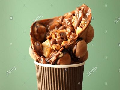 Bubble Waffle With Chocolate Cup