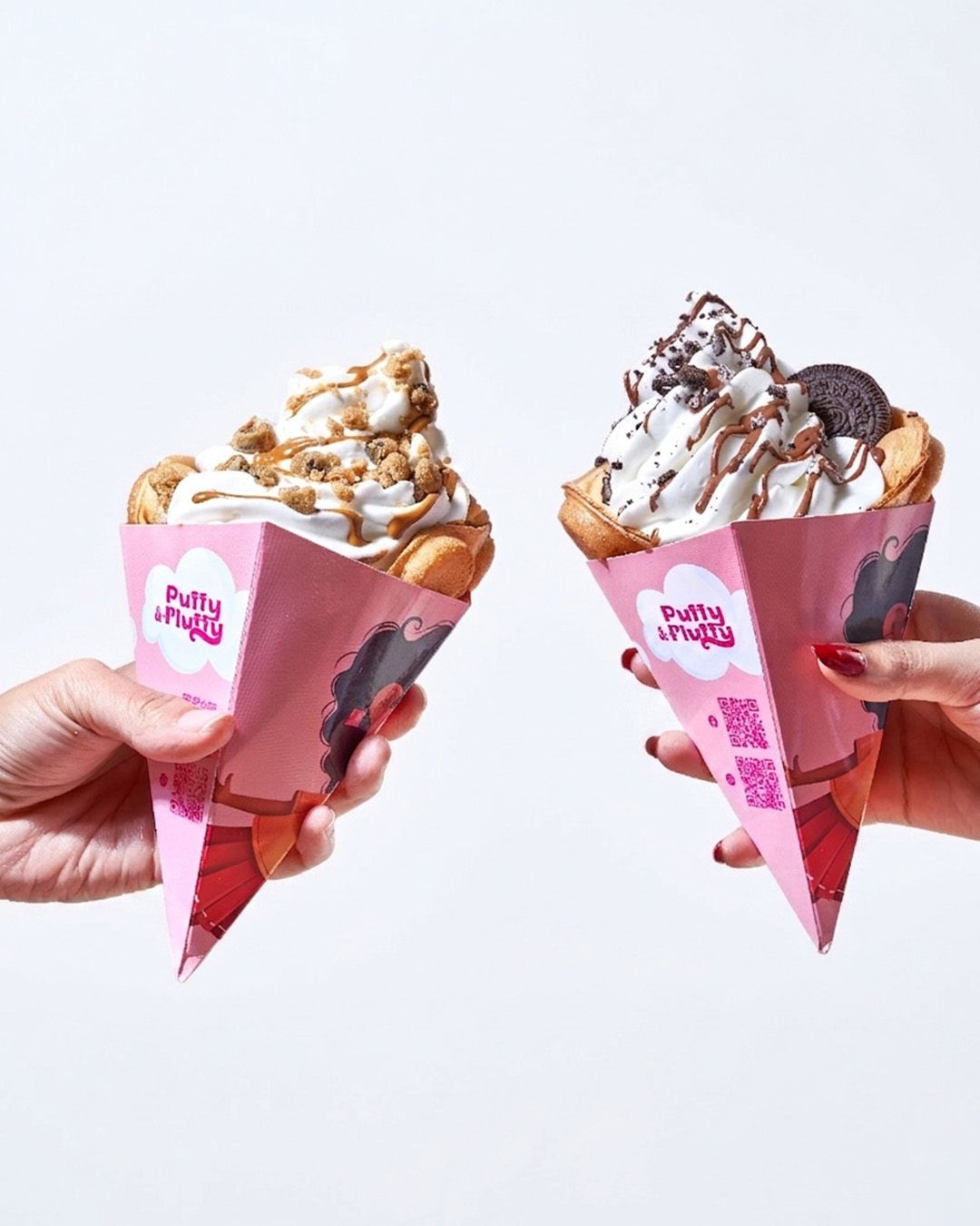 Bubble Waffle Hazelnut Chocolate With Ice Cream