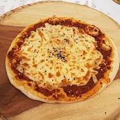 Fried mozzarella manakish