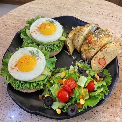 Sunny side up egg