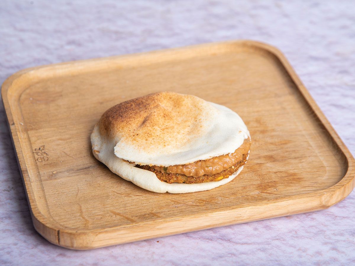 Foul With Taamia Sandwich
