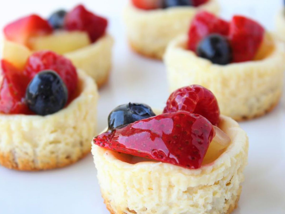 Cheesecake And Mini Tart