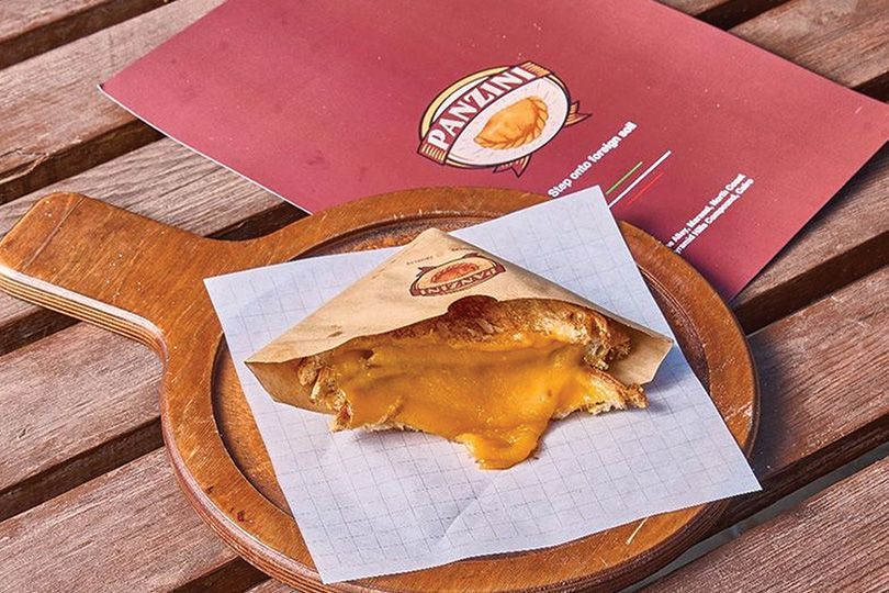 Classic Grilled Cheese (Cheddar or Roumi)