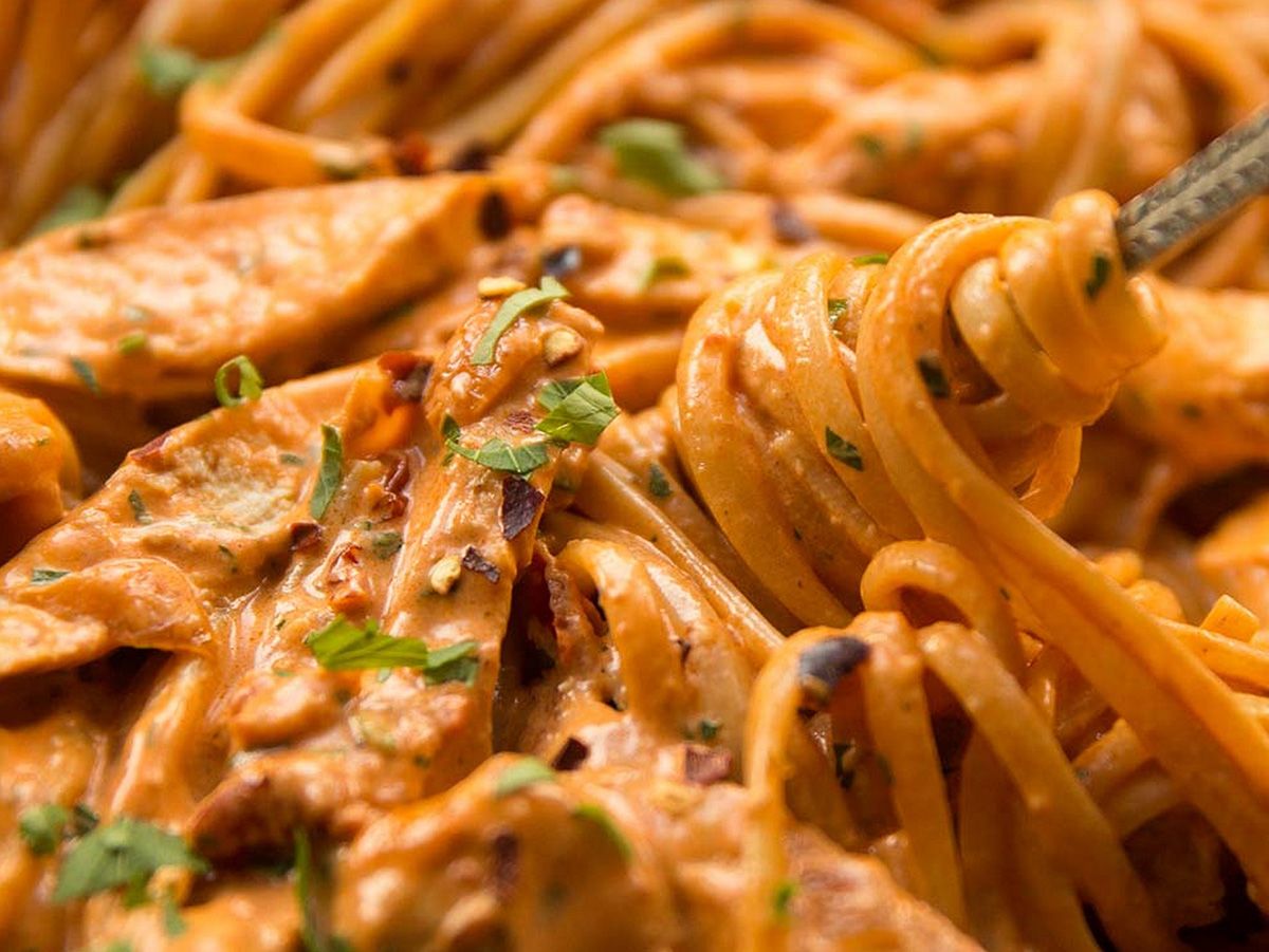 CRISPY CHICKEN SMOKED BEEF With Pasta