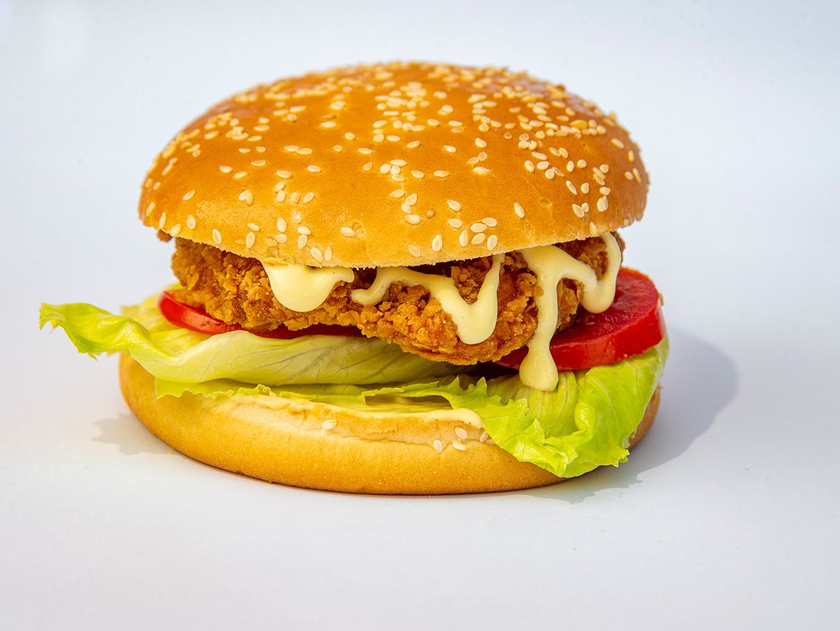 CRISPY FRIED CHICKEN SANDWICH