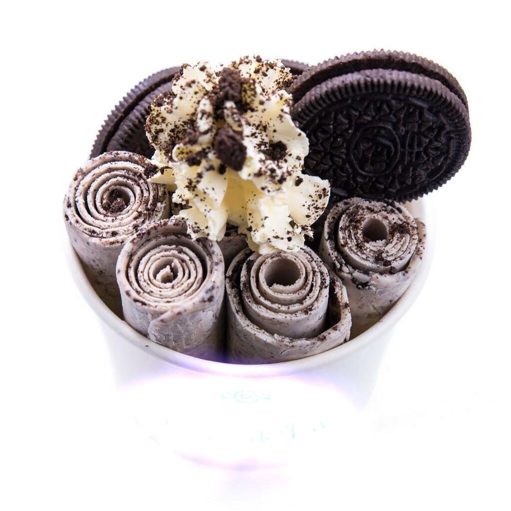 Cadbury Oreo Roll Ice Cream