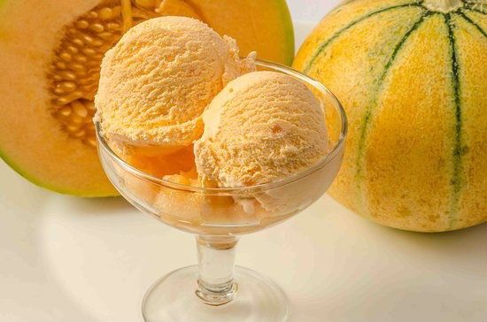 Cantaloupe With Ice Cream Juice