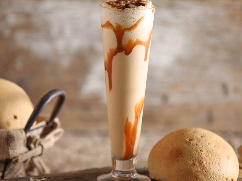 Caramel Macchiato With Bun