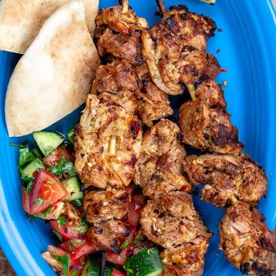 Charcoal Shish Tawook Meal 5 Pieces