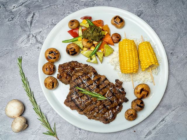 Chateau Brio With Mushroom Platter