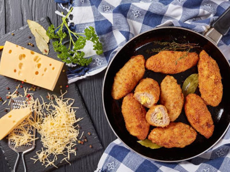 Cheese Pan With Crispy Chicken