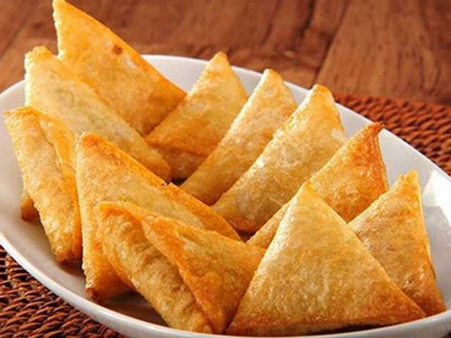 Cheese Sambousek