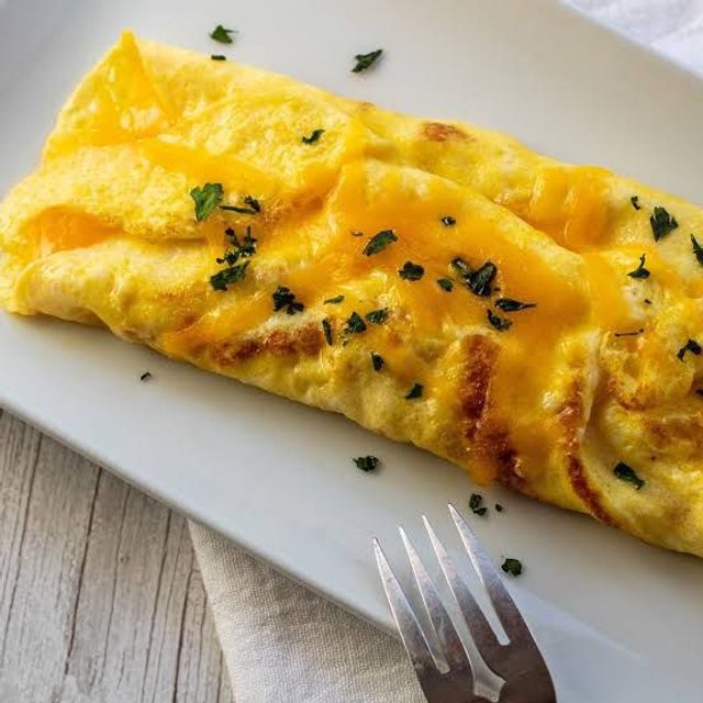Cheesy Omelette wrap