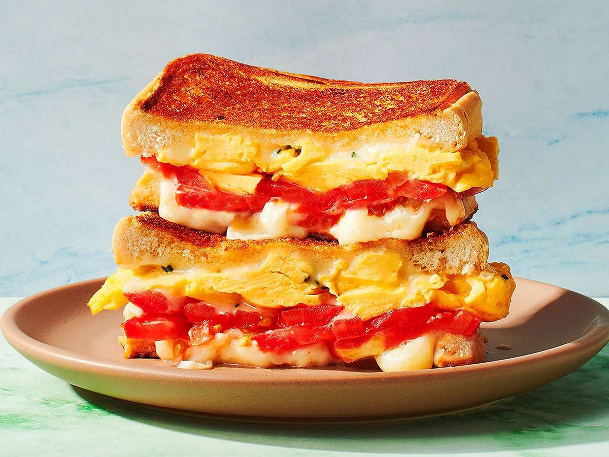 Cheese with tomato sandwich