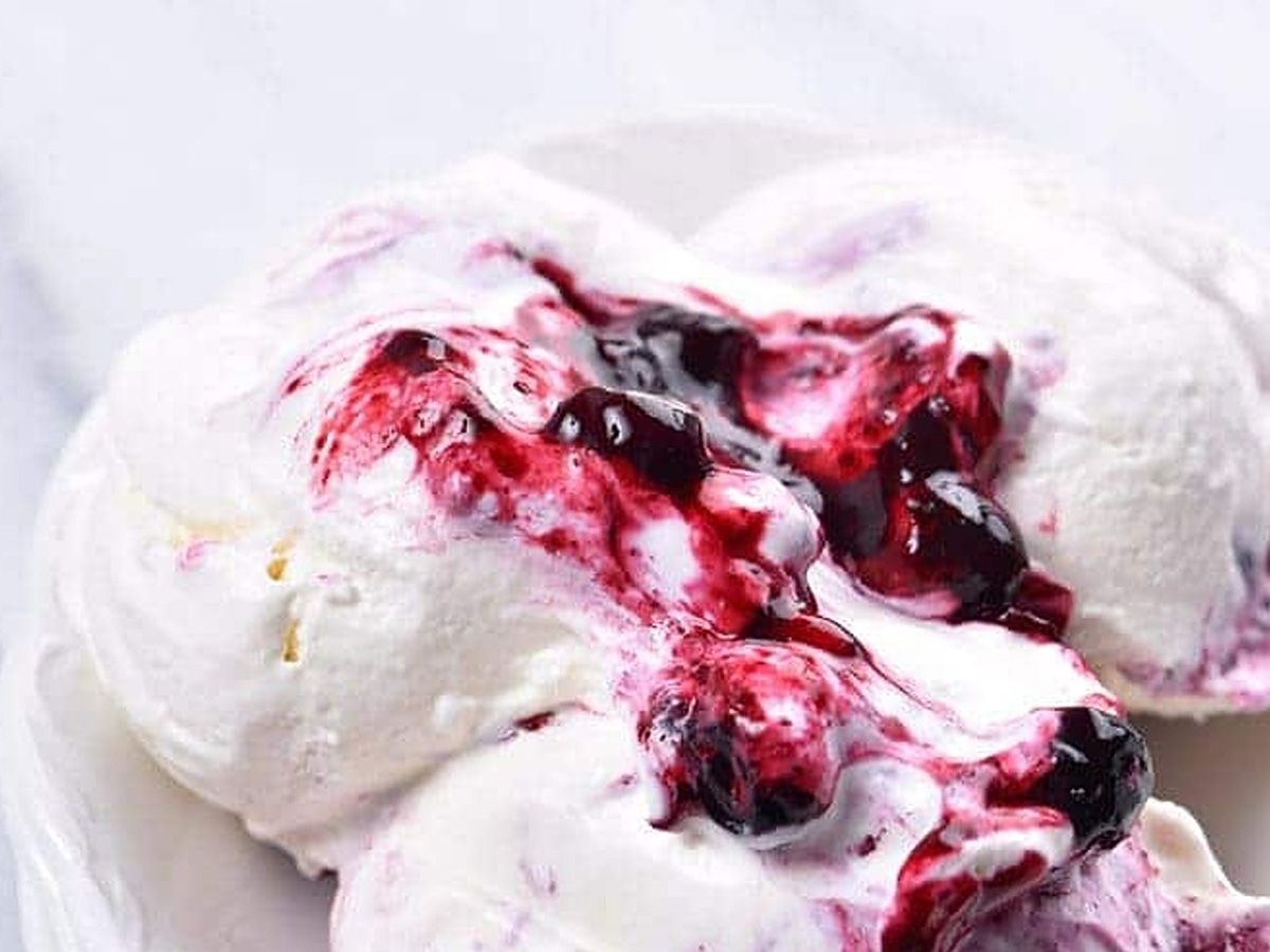 Cheesecake Blueberries Ice Cream