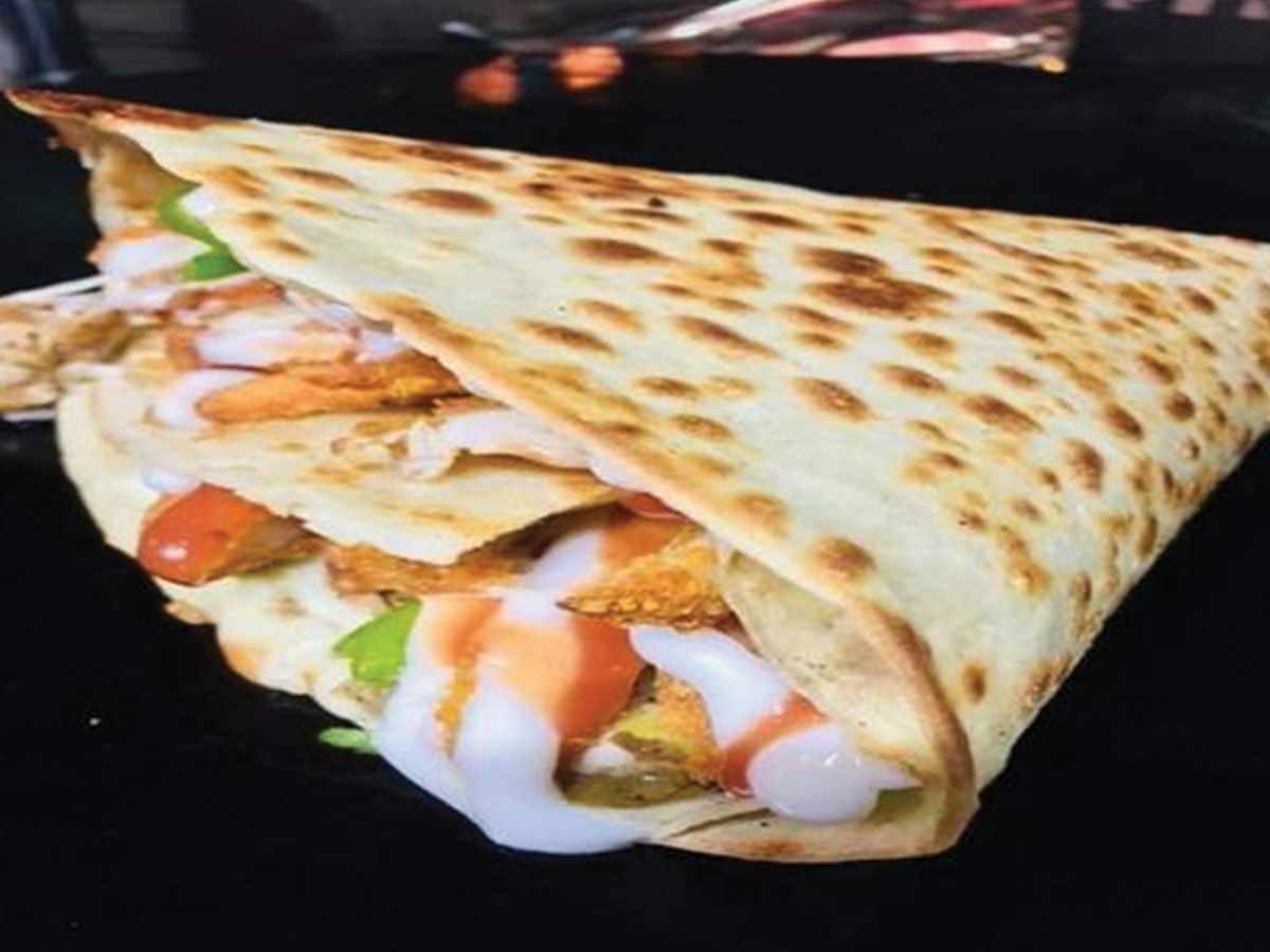 Chicken Baladi pane Crepe
