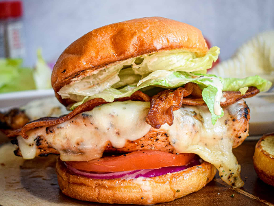 Crispy Chicken Pane With Cheese Sandwich