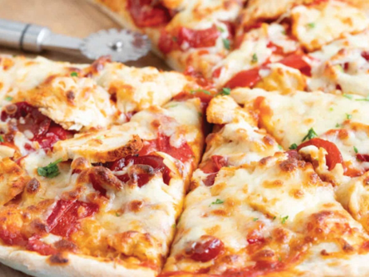 Chicken El Bashawat Pizza