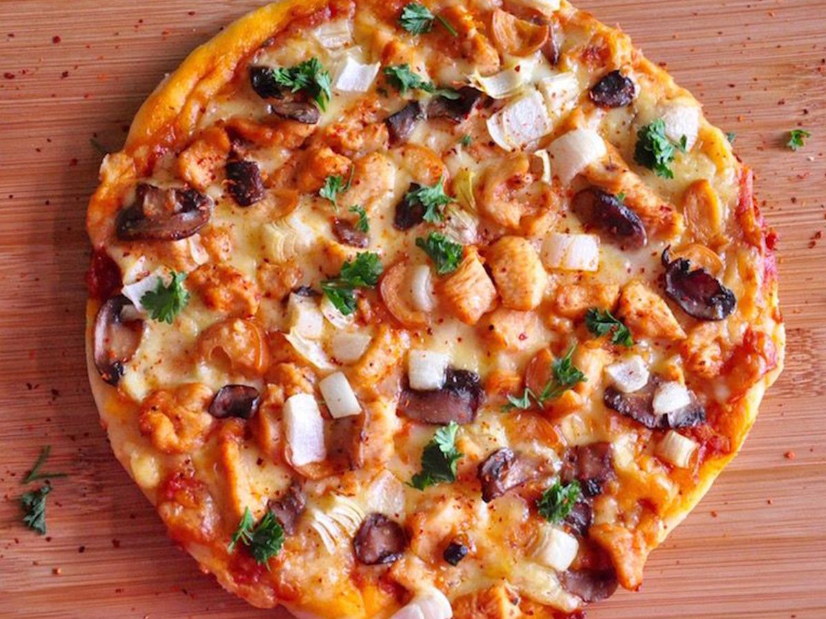 Chicken Fungi Pizza