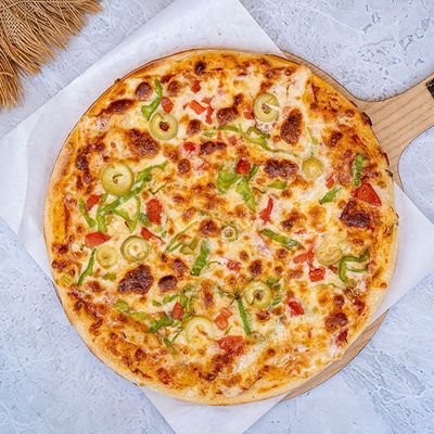 Eastern Chicken Pizza