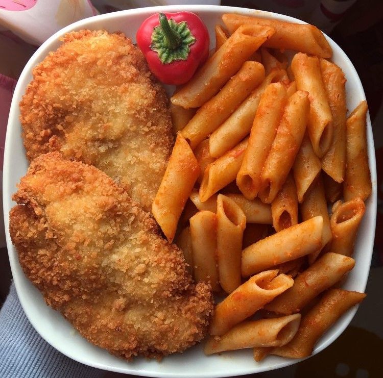 Chicken Pane And Pasta Meal