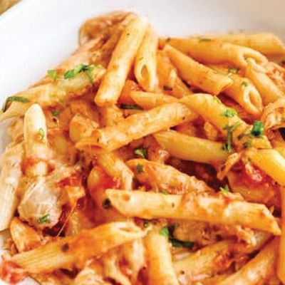 Chicken Pasta Rose Penne Tomato Sauce White Sauce