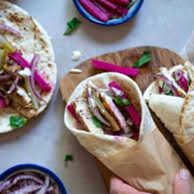 Chicken Shwerma Shami Bread