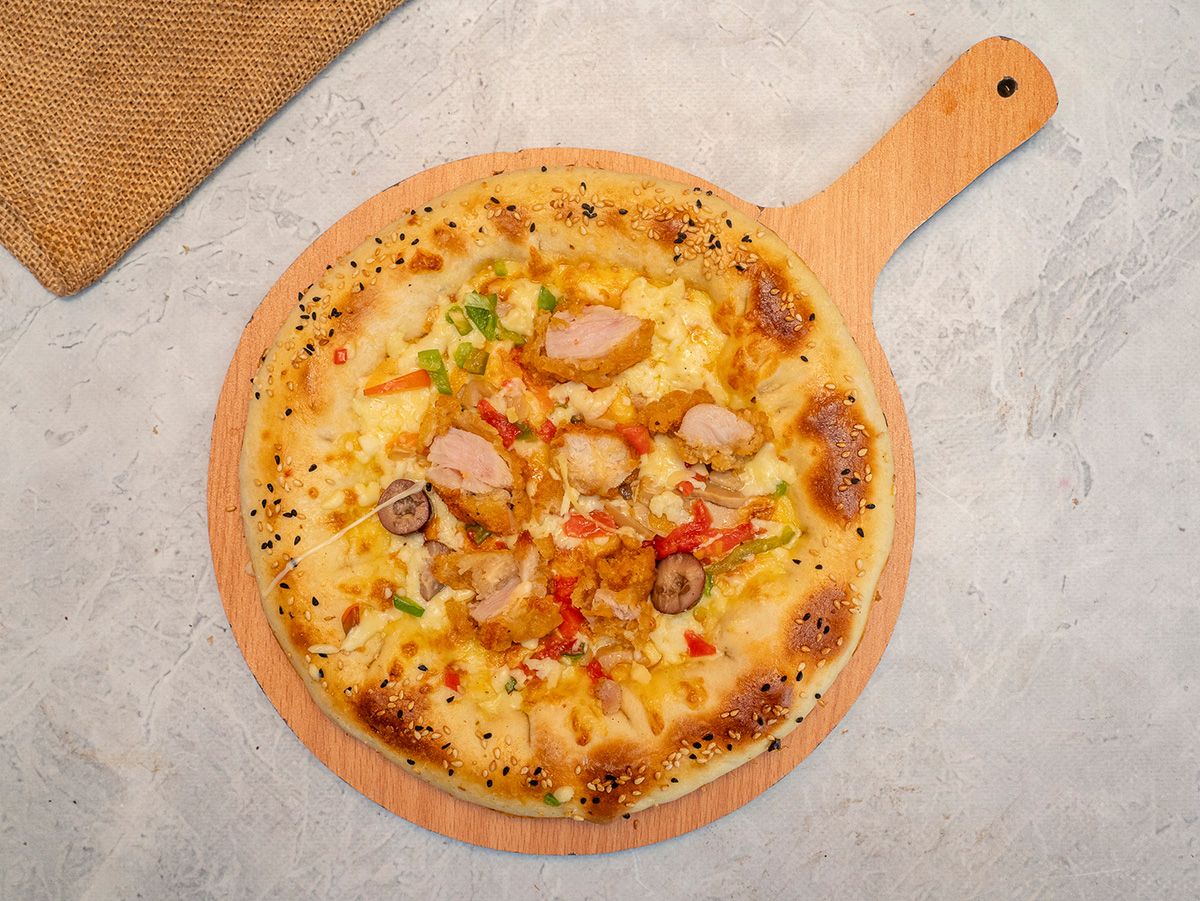 Chicken Strips Stuffed Crust Pizza