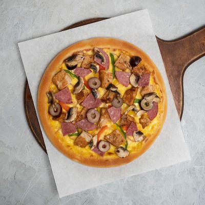 Supreme Oriental Pizza