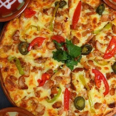 بيتزا دجاج تركي
