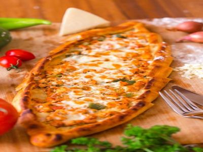 Chicken Turkish Pizza
