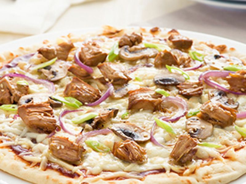 Chicken With Mushroom Pizza