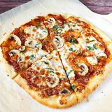 Chicken oriental pizza