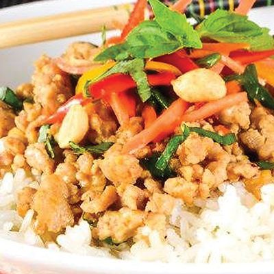 Chicken with Basil Herb Sauce