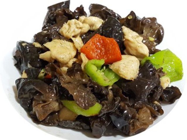 Chicken With Black Mushrooms Platter
